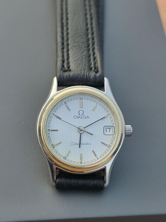 Vintage Omega Seamaster Linen Stripe Dial Gold Silver Swiss Ladies Watch Dainty